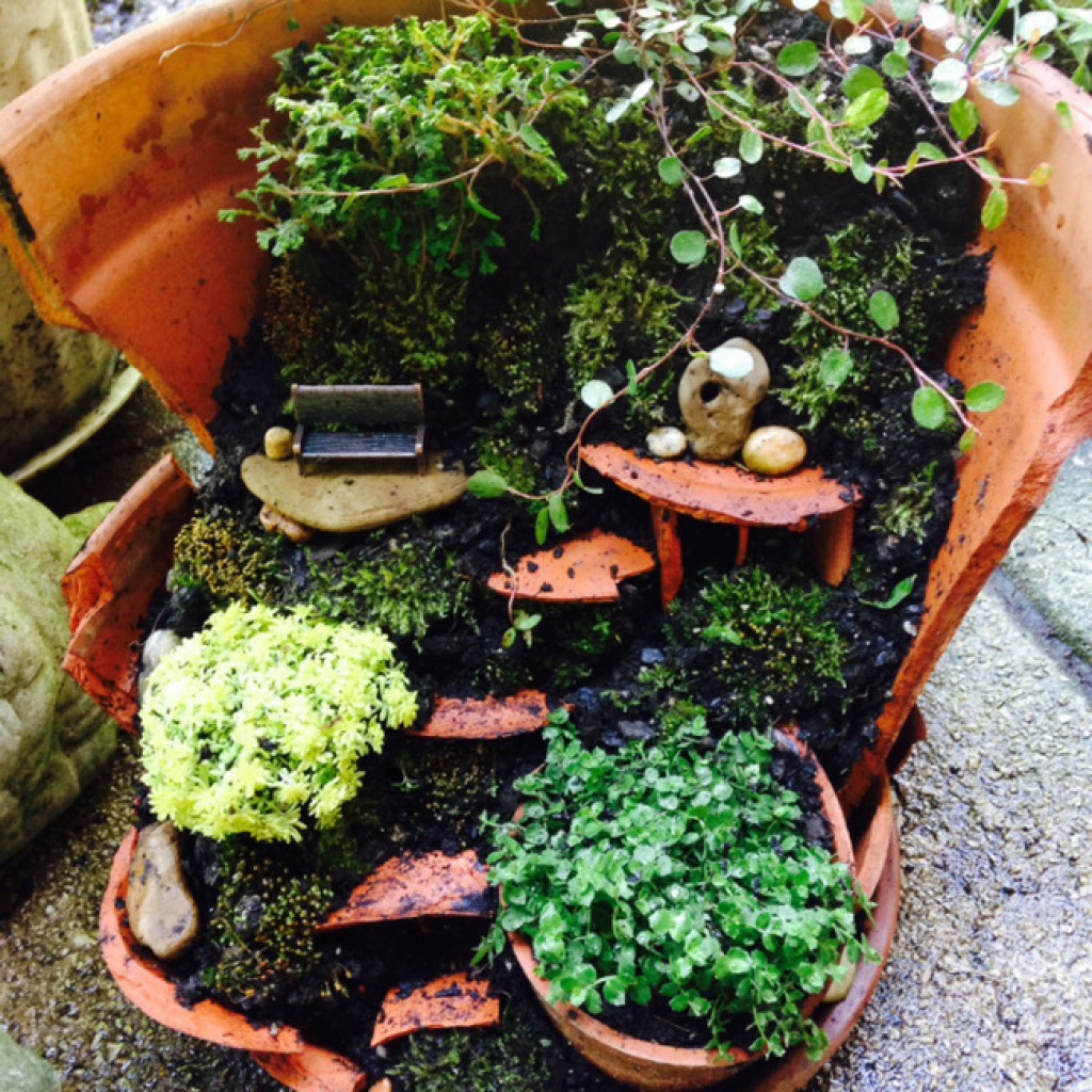broken-pot-fairy-miniature-DIY-garden333