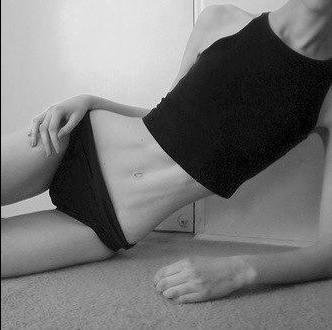 „Mások etetésével próbáltam jóllakni”, Anorexiás fogyás történetek