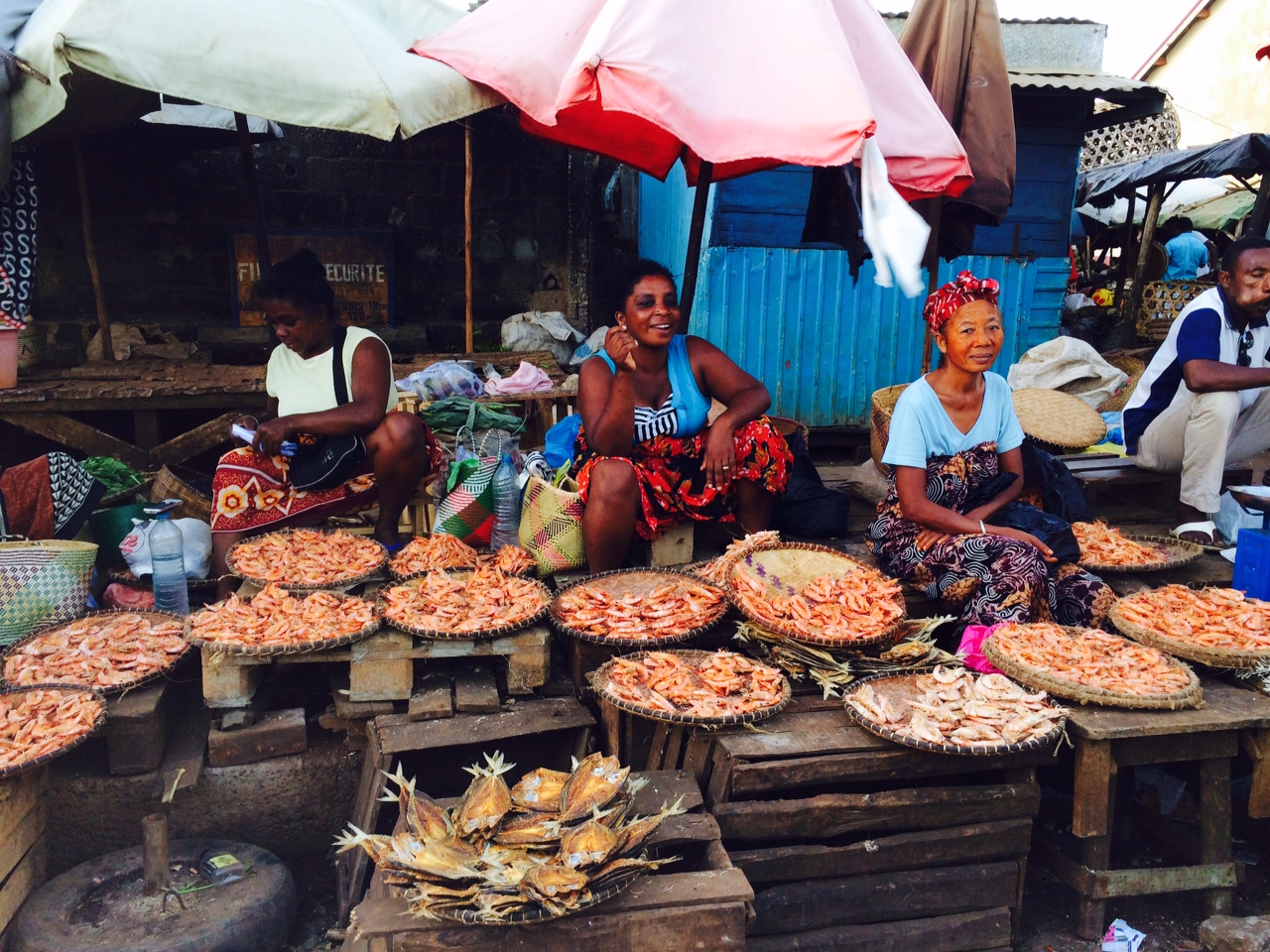 Piac Madagaszkár északi csücskén, Diego Suárez városában (Fotó: Szabó Nóra)