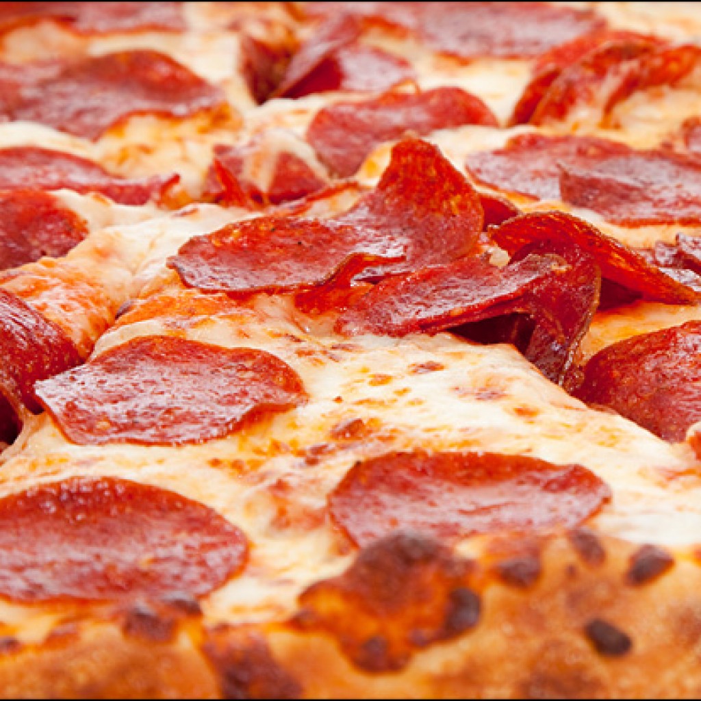 121010_pepperoni_pizza_2