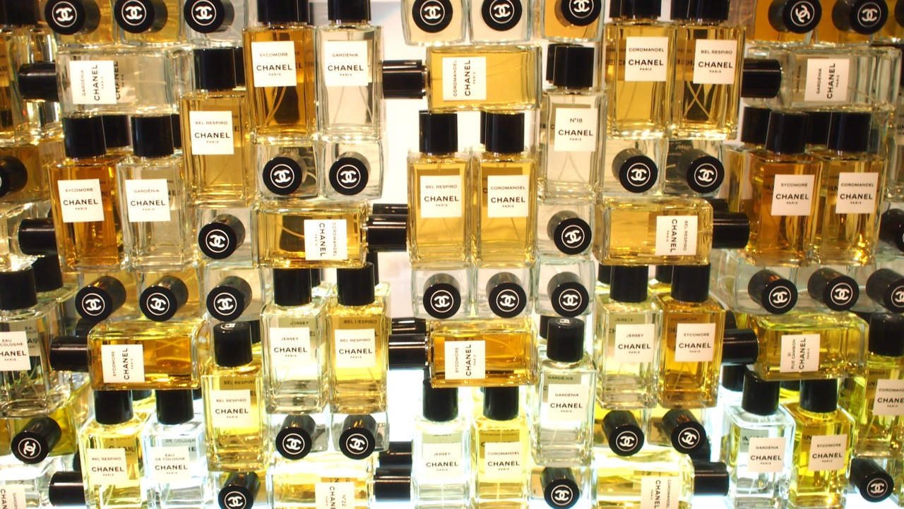 Parfümöt kaptál Karácsonyra? – Neki köszönheted!