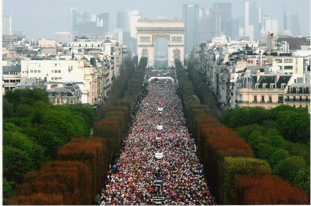 Így kezdődik Párizsban az újév