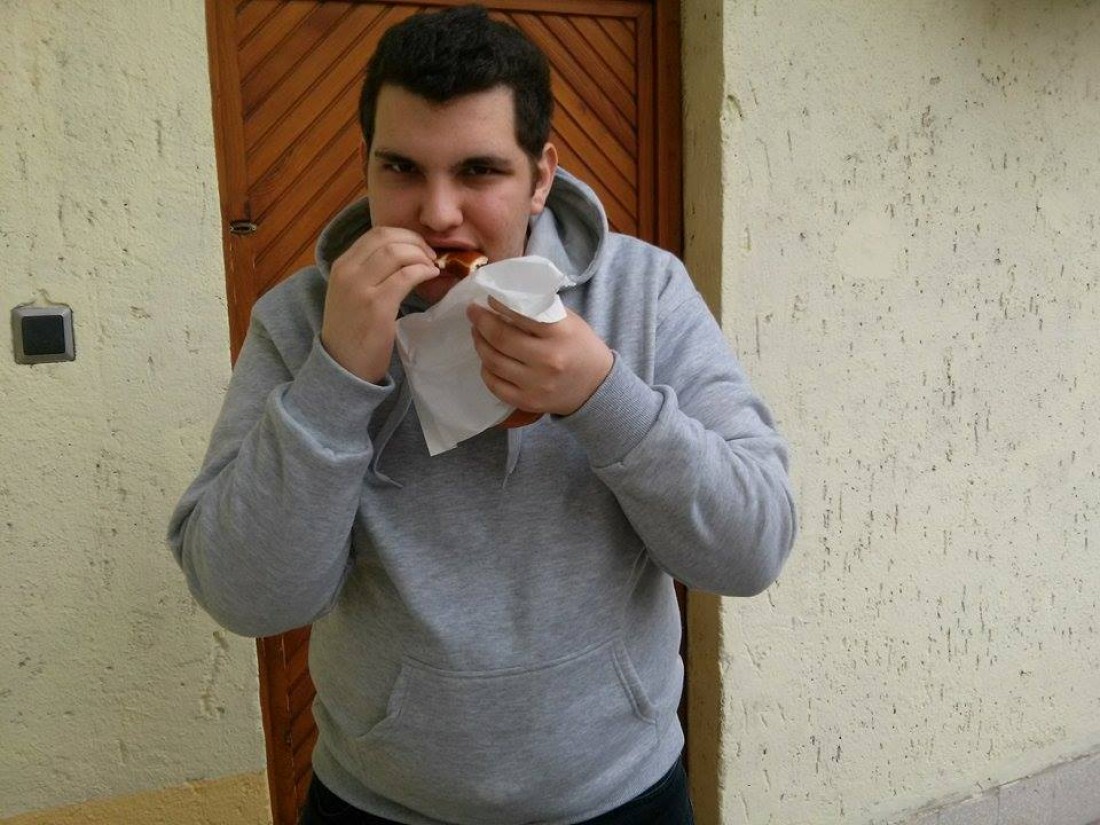 Szerinted gáz, ha valaki 19 évesen evett először?