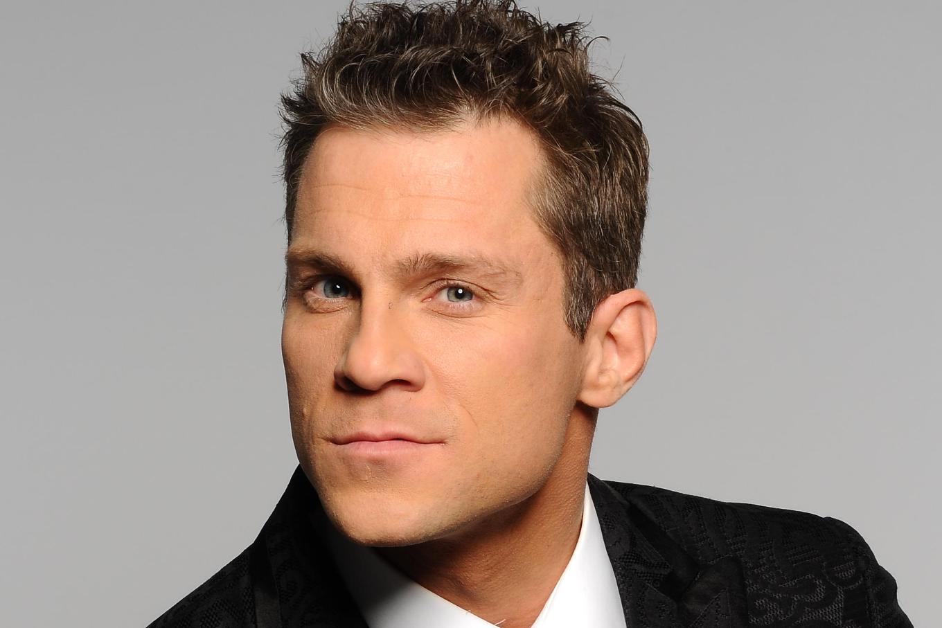 Felébredt Hujber Ferenc