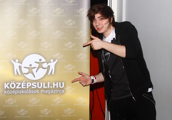 Szabyest biztosra megy, ha ajándékról van szó