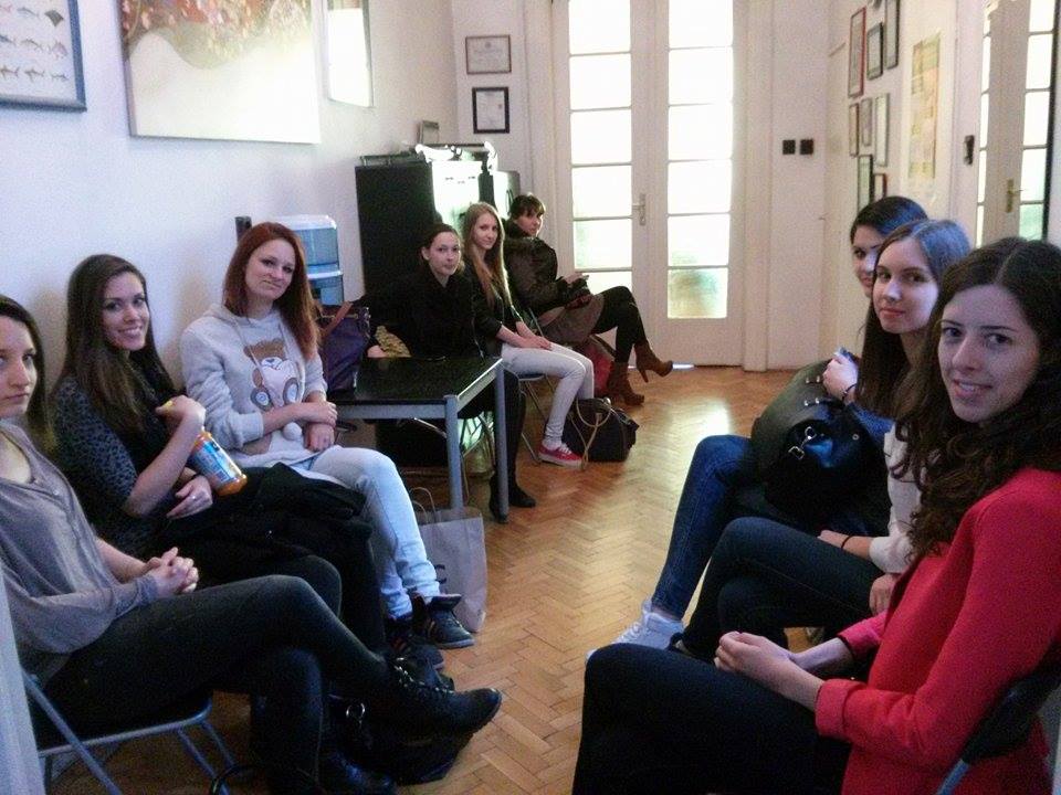 A modell sikerének kulcsa, a tudás!