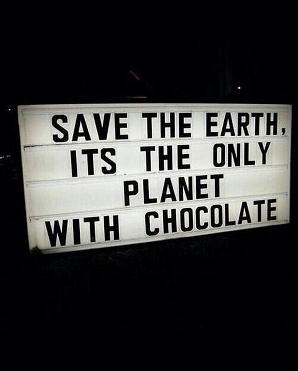 És megindul a Föld