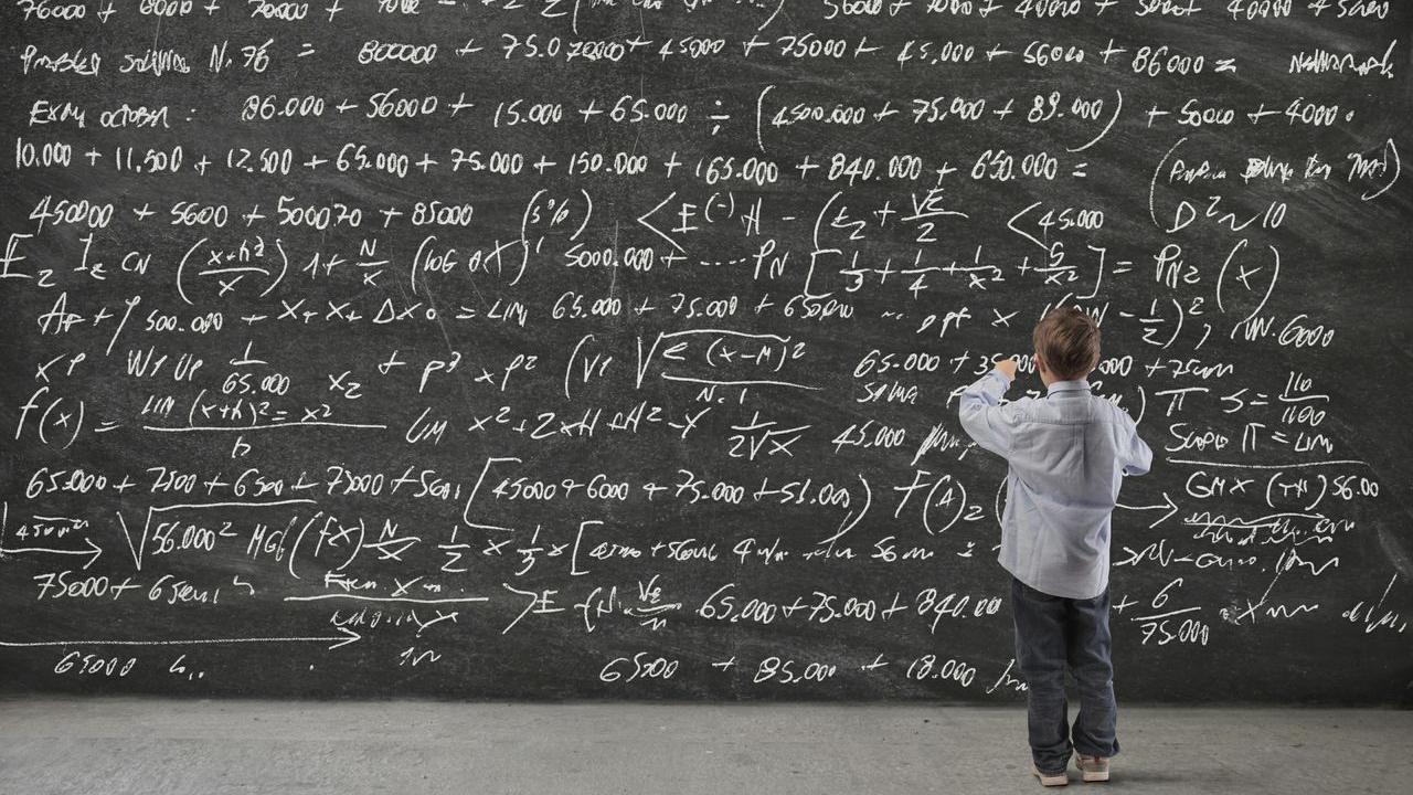 Elolvashatod a matek érettségi feladatait és a nem hivatalos megoldásokat is!