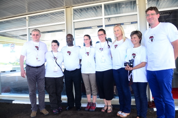 Az újabb magyar orvosmisszió első napja Ugandában