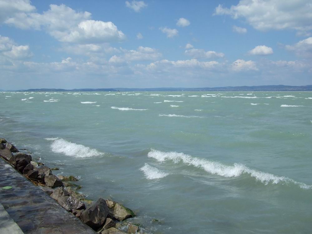 Miről szól a Balatoni nyár? KÖZÉPSULI TV