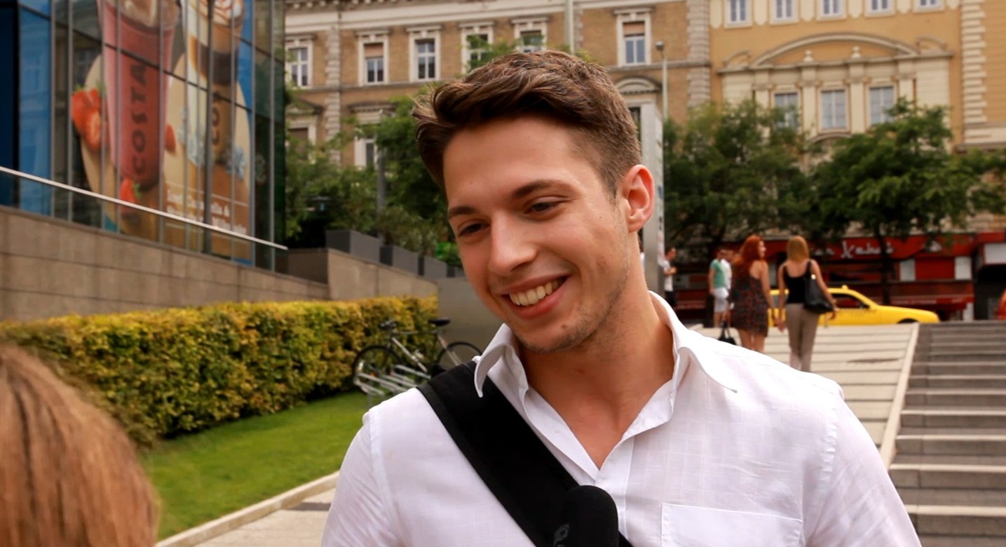 Leoltották az összes csajozós szöveget – Te hogyan ismerkedsz? – KÖZÉPSULI TV