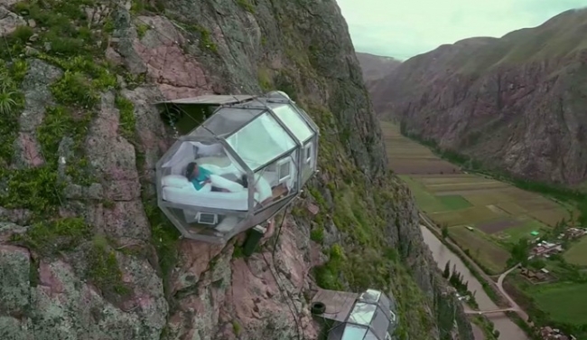 100 méteres szakadék a párnád alatt