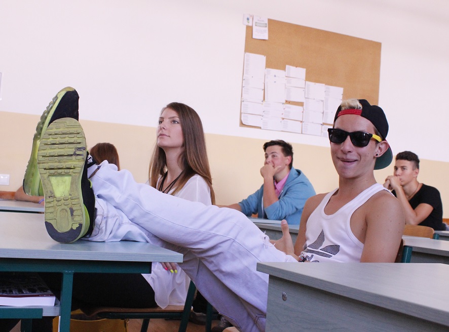 Ki a kedvenc Középsuli szereplőd? – Szavazz!