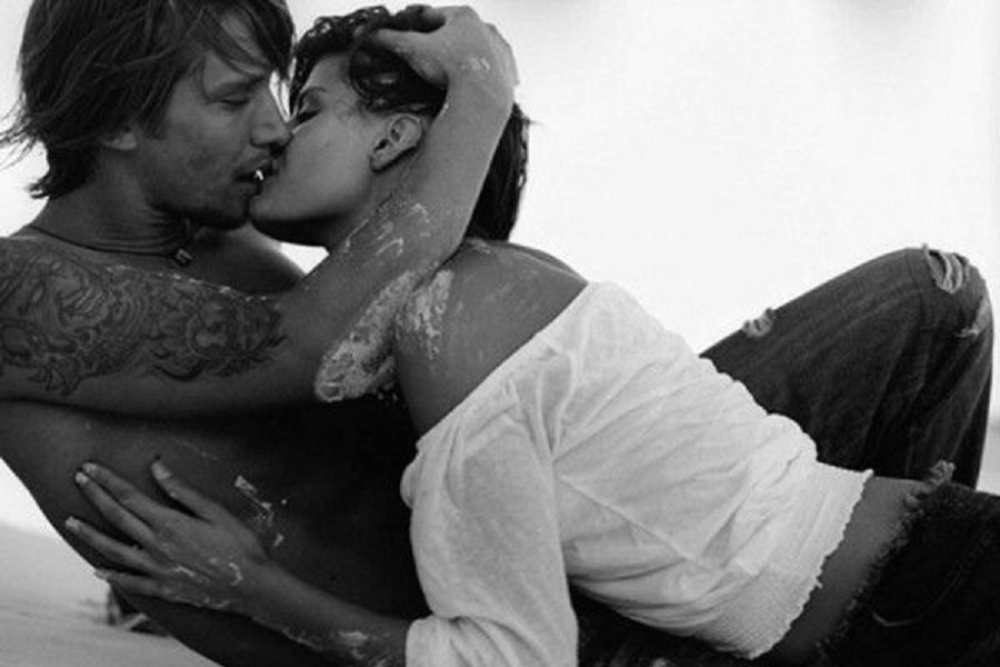 A csókolózás megszünteti az allergiát