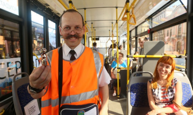 Az ellenőr, akit egy egész ország szeret