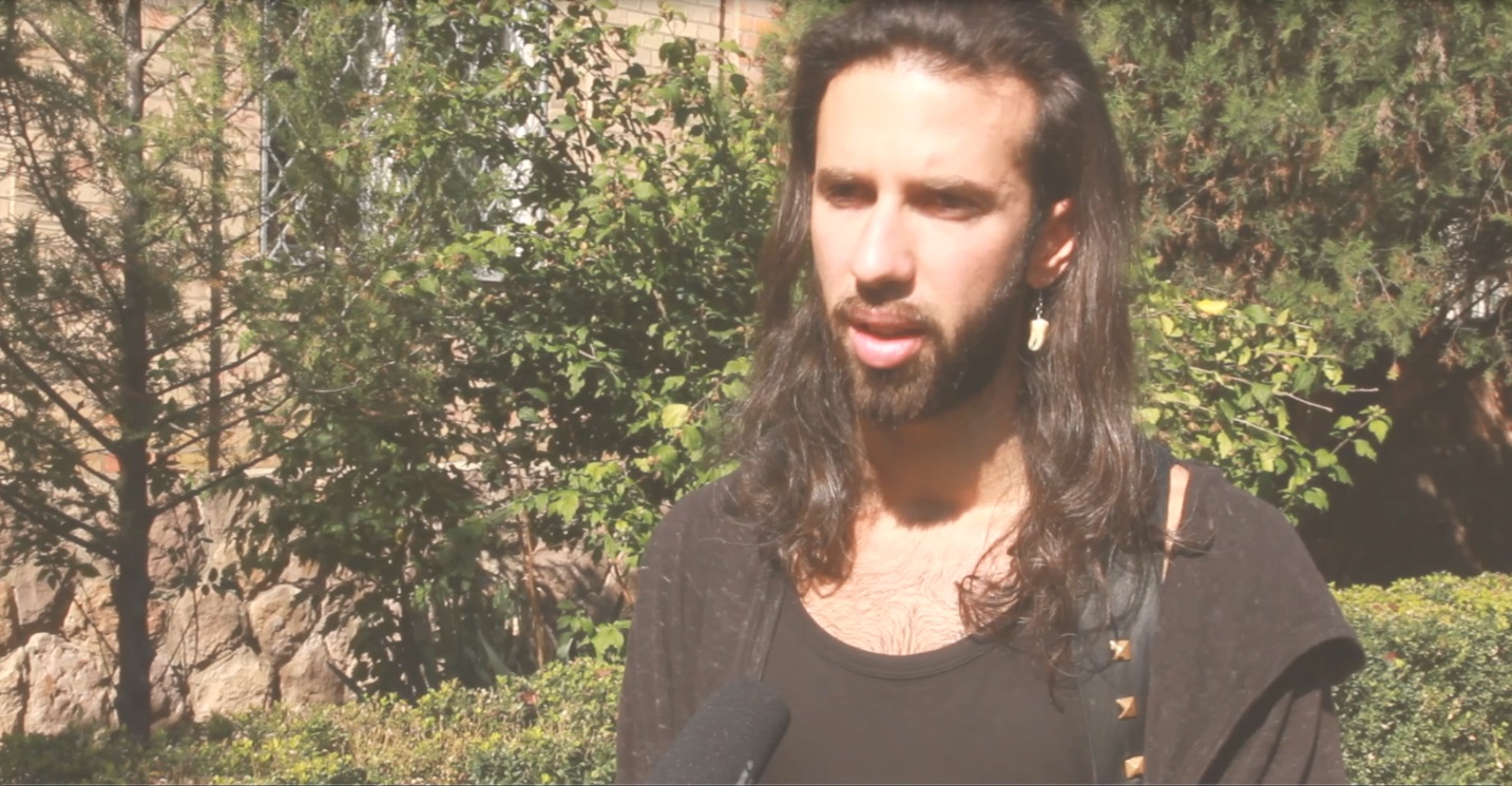 “Mindig a különcséget képviseltem” – interjú Varga Viktorral – KÖZÉPSULI TV