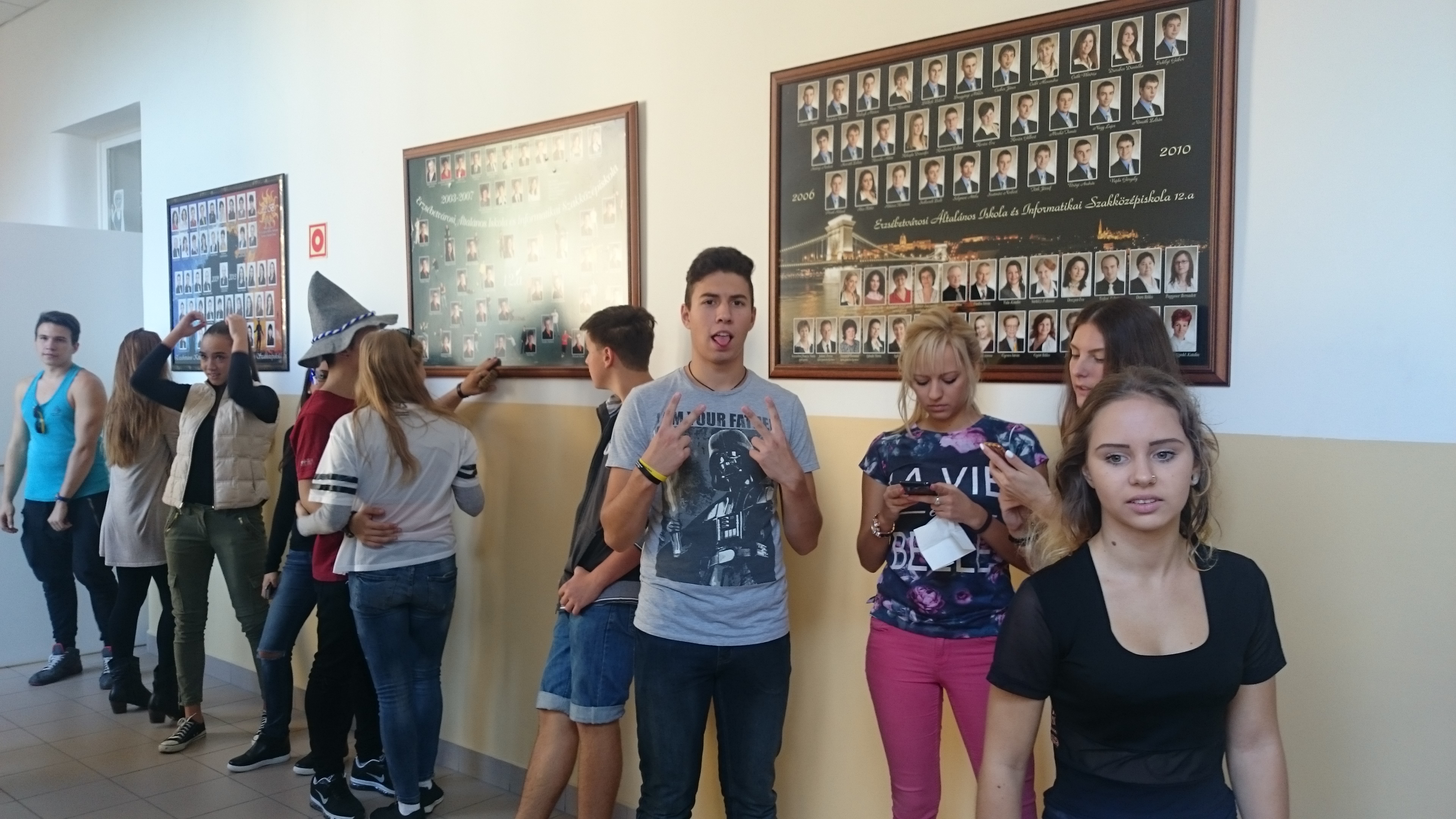 Forog a Középsuli új része