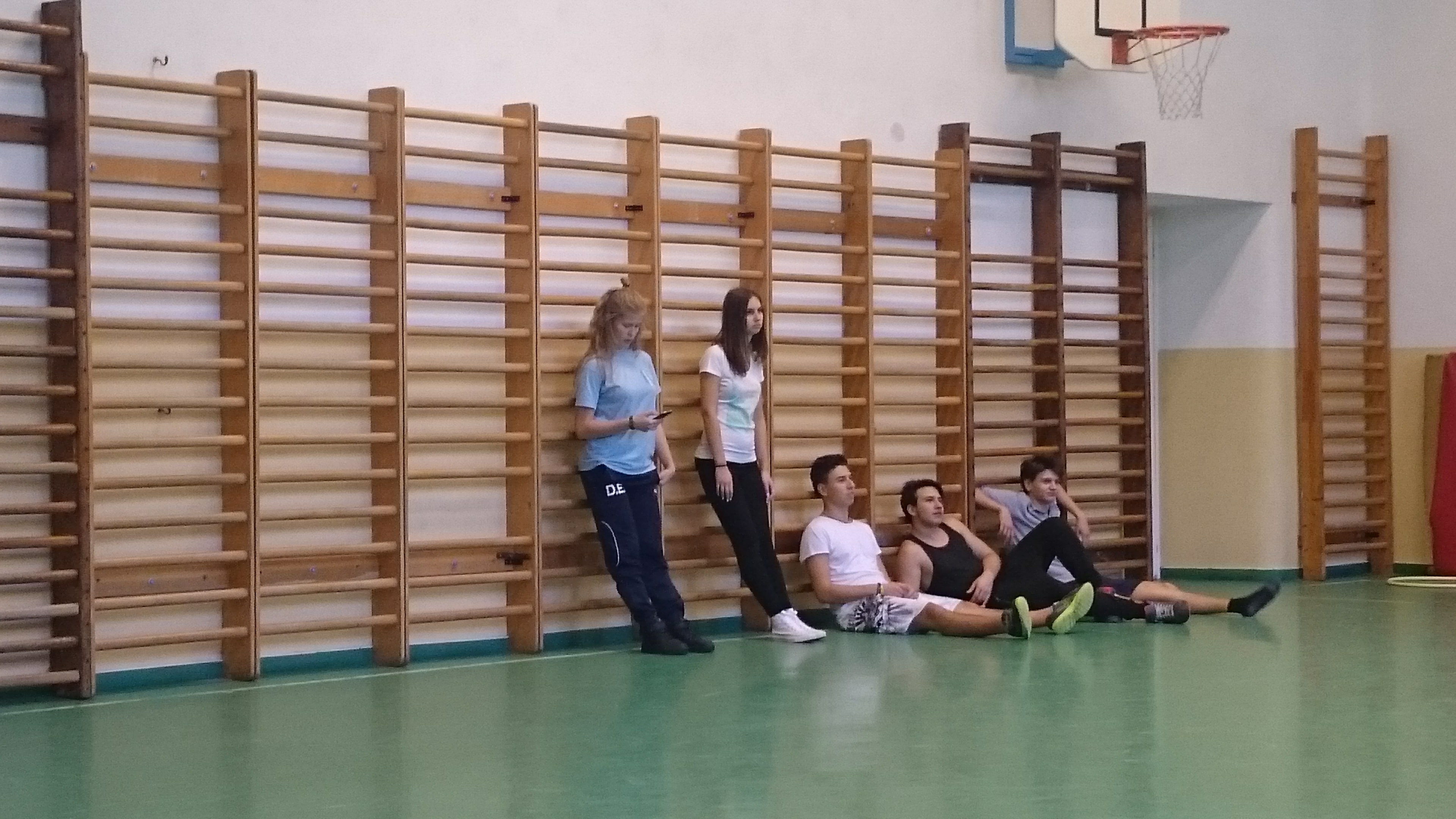 Újra forog a Középsuli sorozat