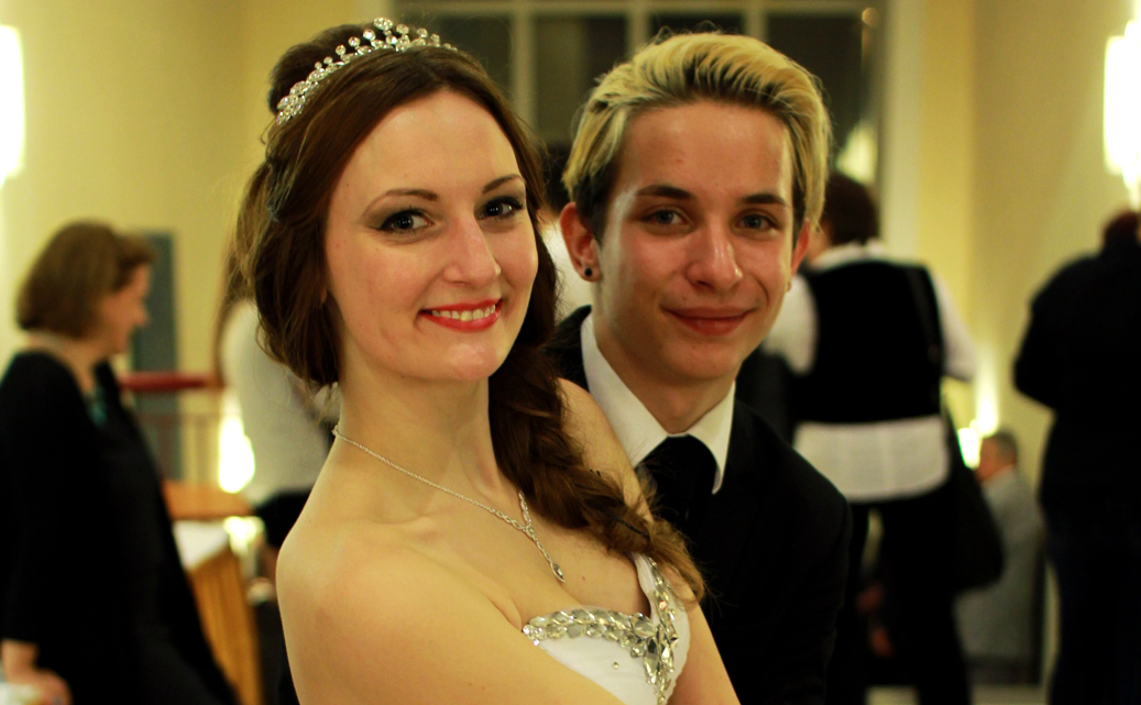 Elkísértük szalagavatójukra a Középsuli szereplőit