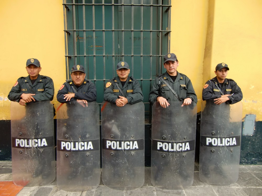 Ugráló rendőrökön röhög a fél világ