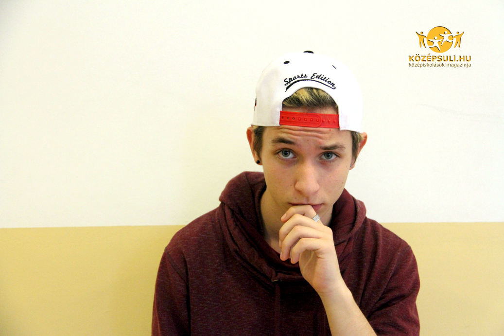 Eldöntöttétek, mikor jelenjen meg a Középsuli legújabb epizódja