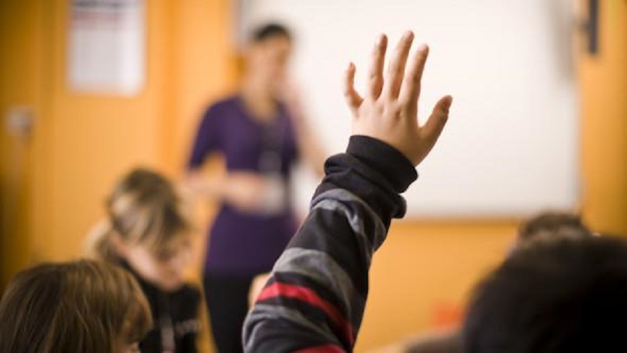 A tanárnak nem hiszed el a szexet