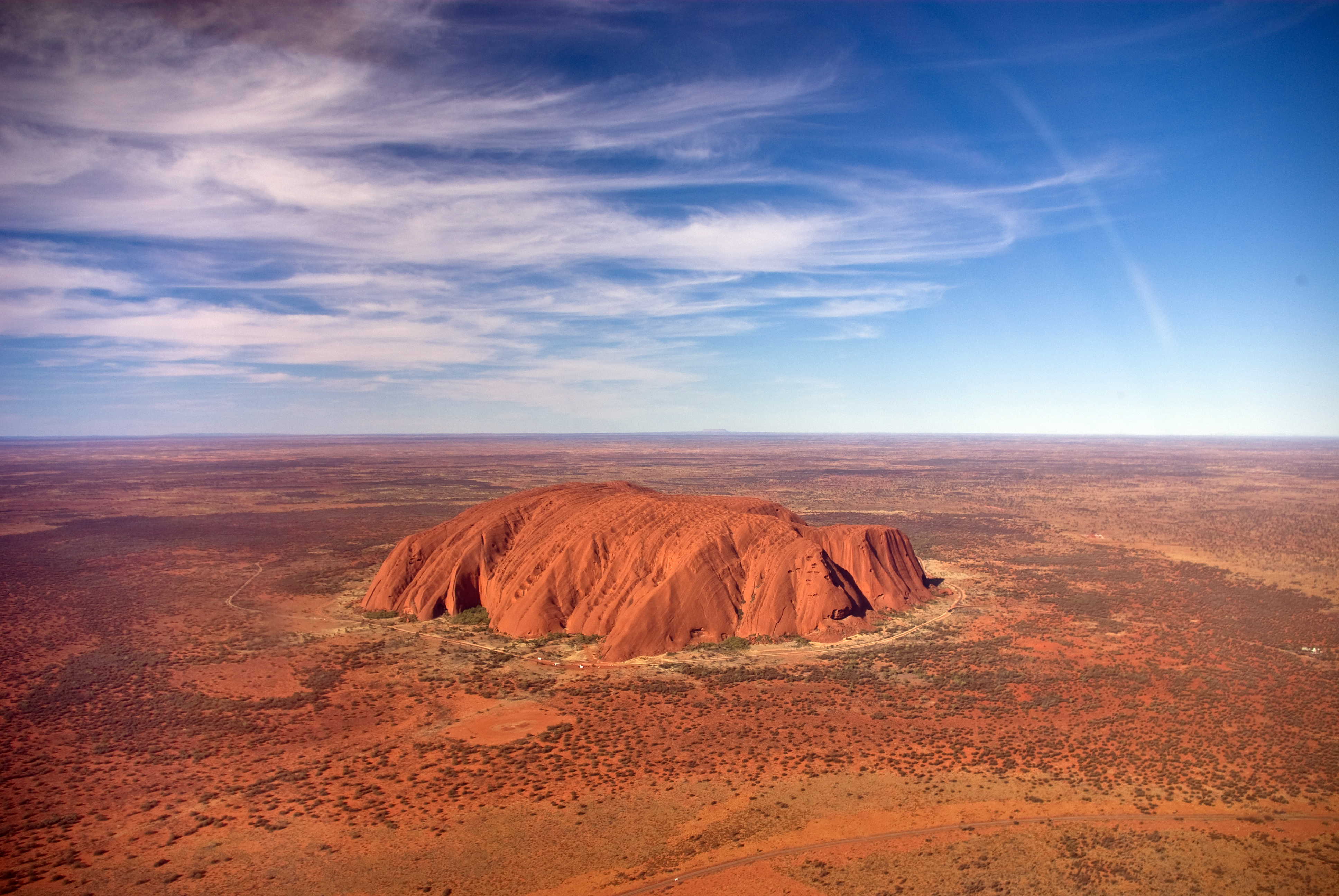 A legyektől hemzsegő Uluru