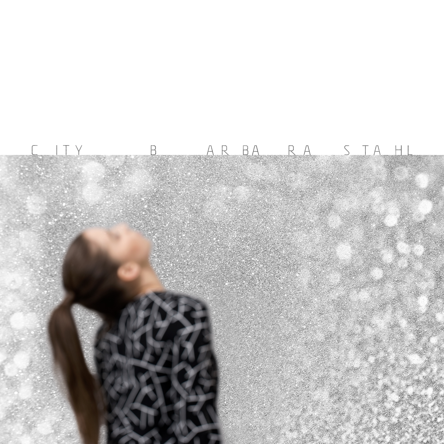 A város, ami nem ereszt – Itt a City, Stahl Barbara legújabb a dala