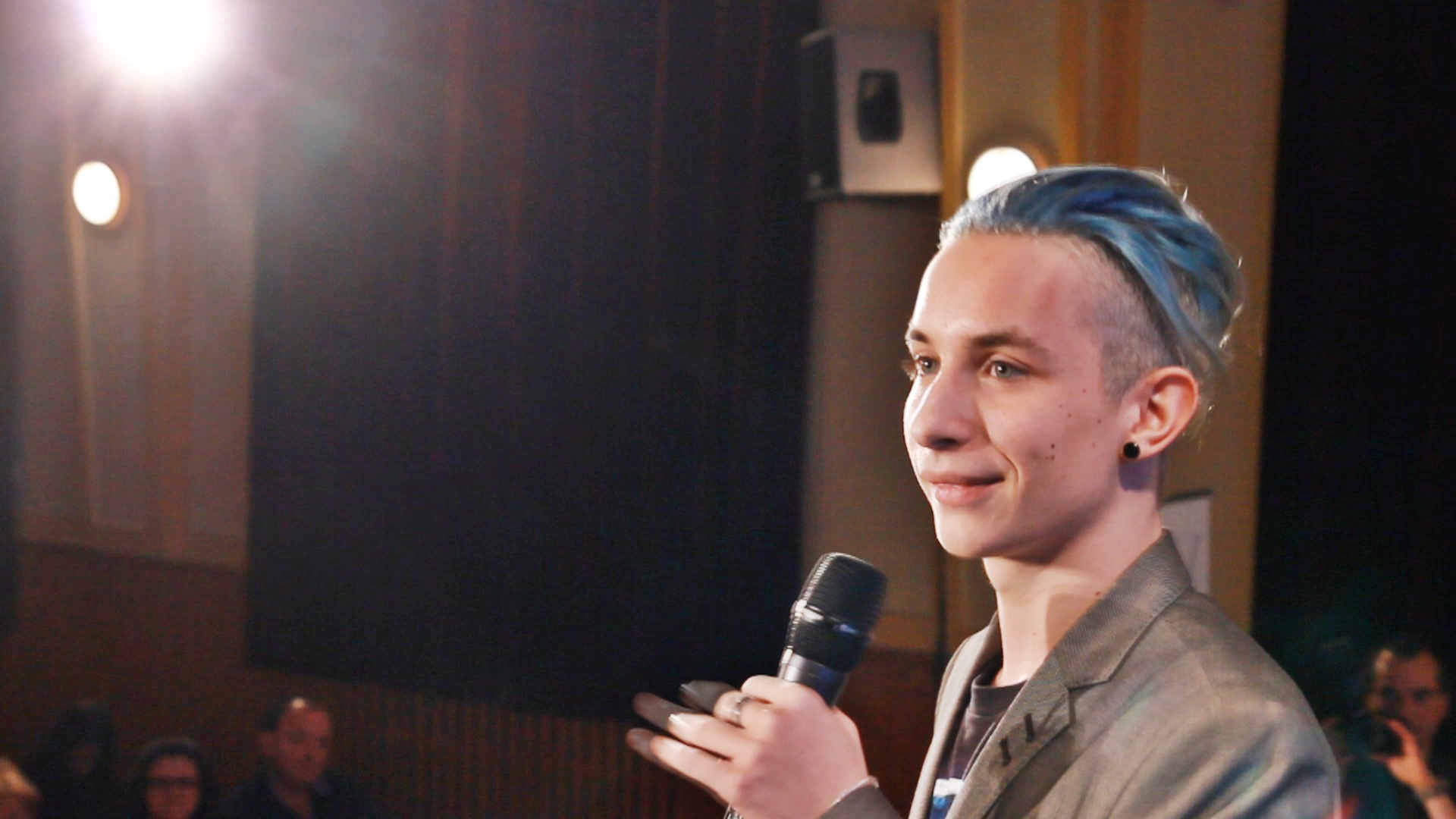 A Középsuli sorozat szereplői Dunakeszin léptek fel – KÖZÉPSULI TV