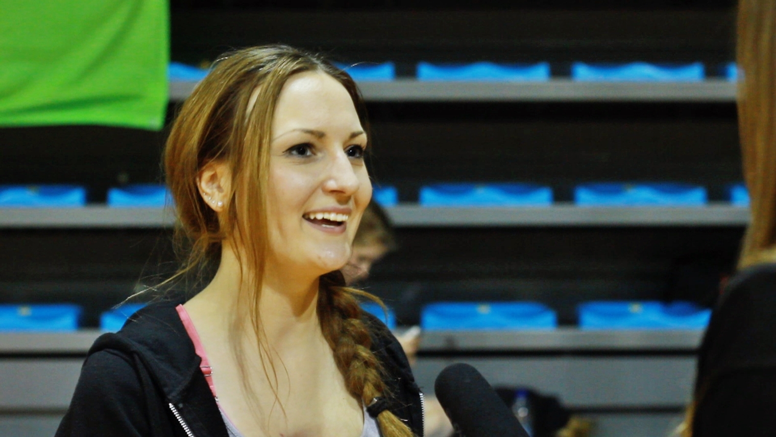 Barbi: A két kezét összeteszi a tanár, ha beállok tesizni – Arany Glóbusz Kupa – KÖZÉPSULI TV