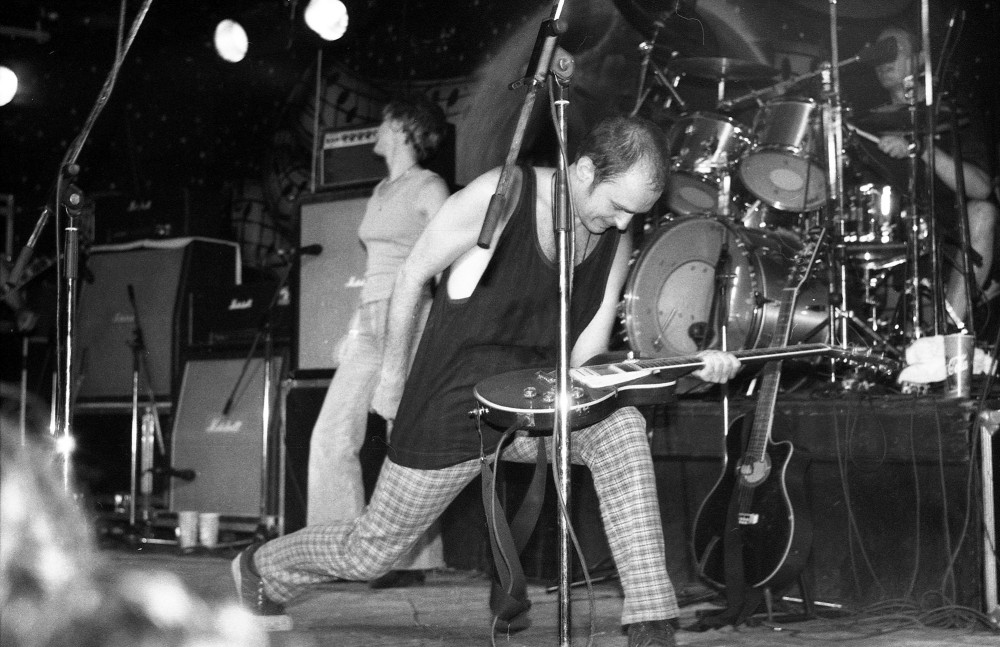 Az E-Klub tiszteletére avatják a Cseh Tamás Program ötödik poptörténeti emlékpontját