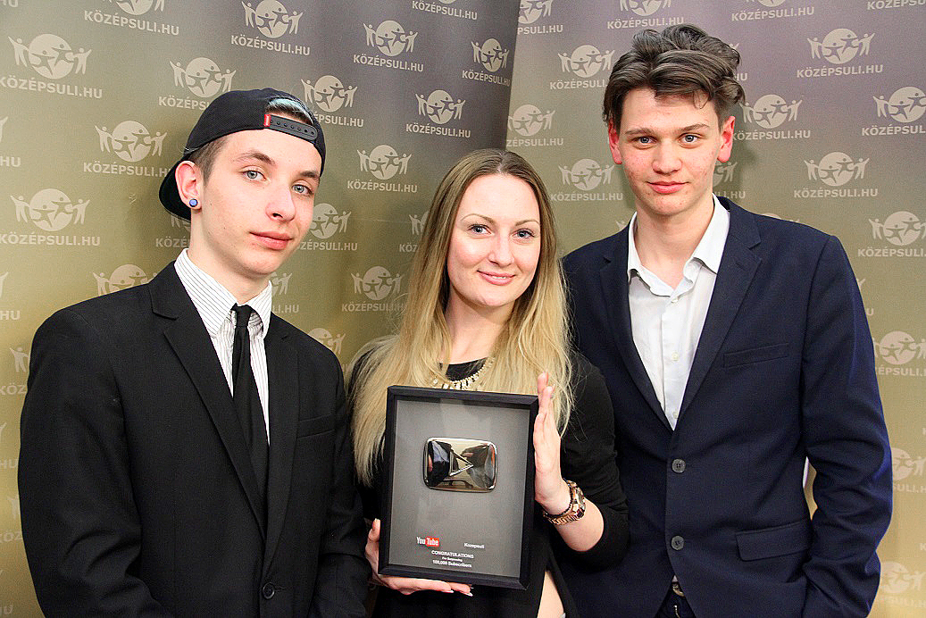 Megkaptuk a YouTube díját: miénk az Ezüst Play!