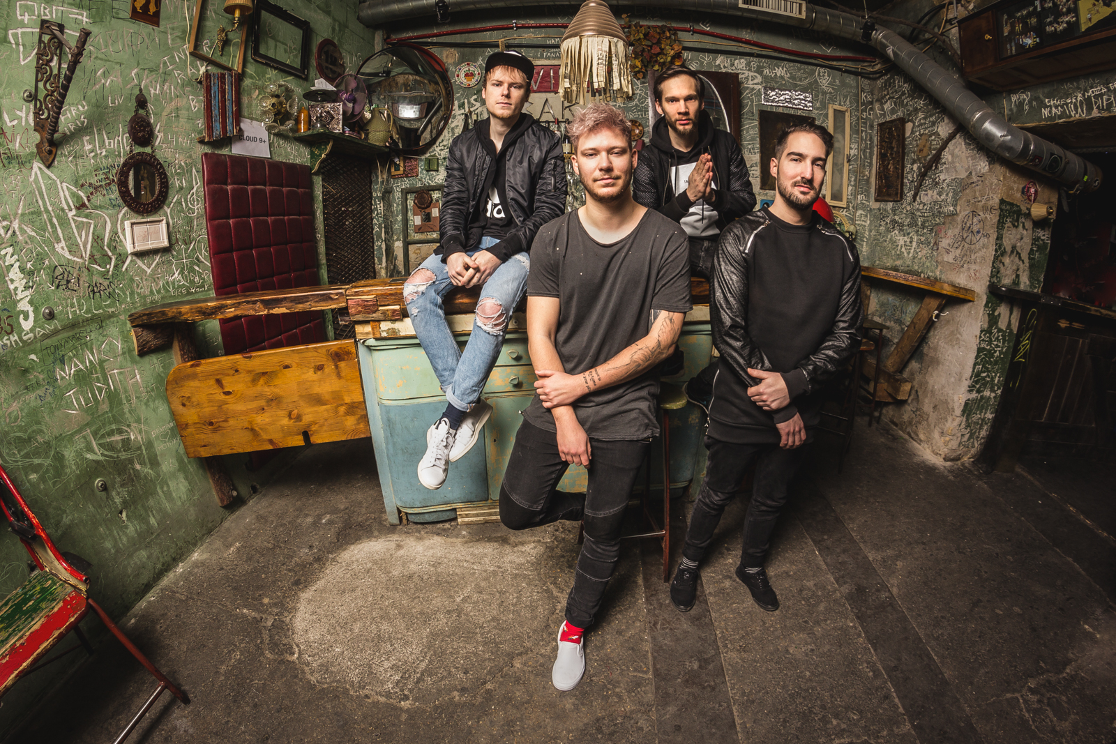 Pazar környezetben forgatott klipet a Cloud 9+