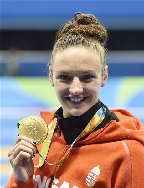 “Száz méter háton bármi megtörténhet” – Hosszú Katinka megnyerte második aranyérmét