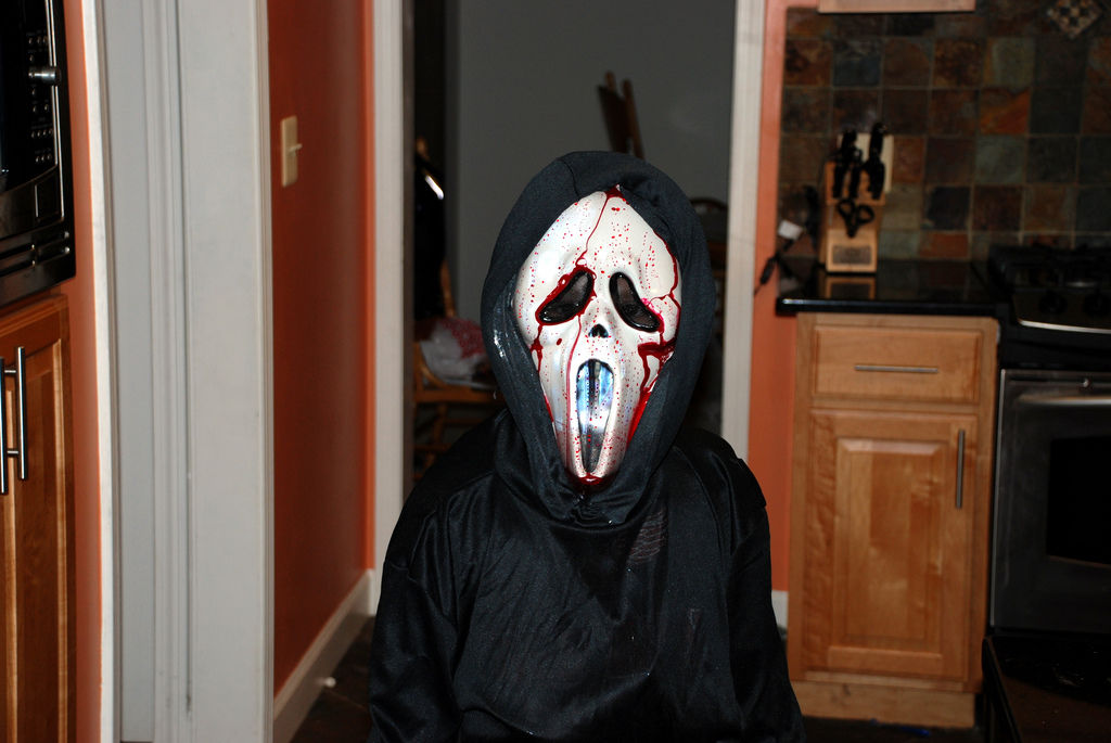 Rémisztő alak Sárbogárdon – Már a rendőrség is nyomoz!