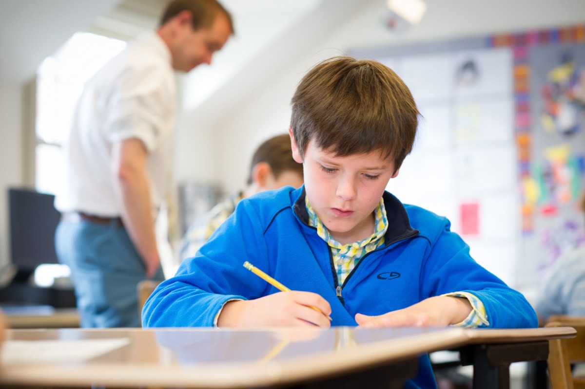 Tollbamondás: Teszteld le helyesírásod most!