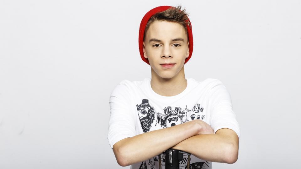 A Középsuli olvasóinak döntése: Mata Ricsi nyerje az X-Faktort!