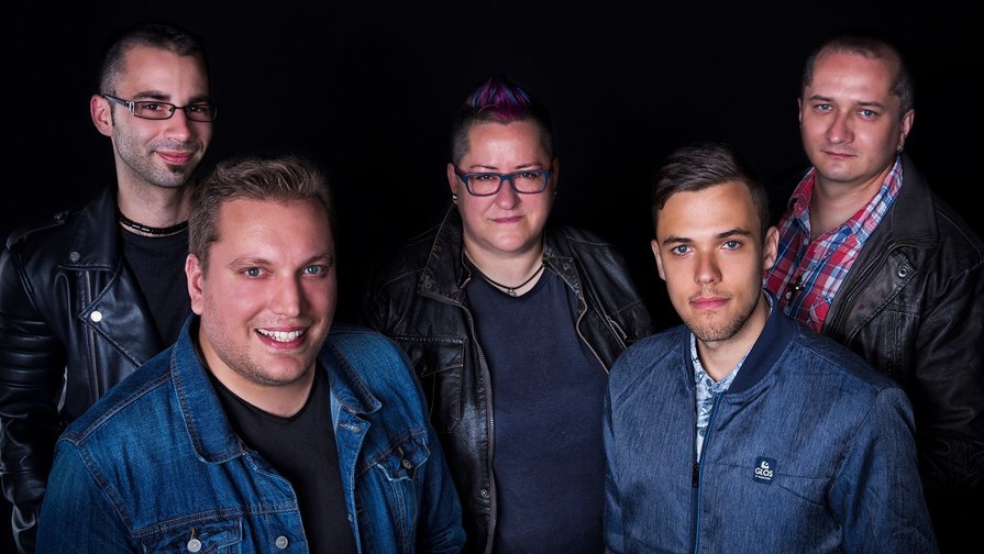 Megérkezett a Már nem, a Dirty Slippers új klipje!