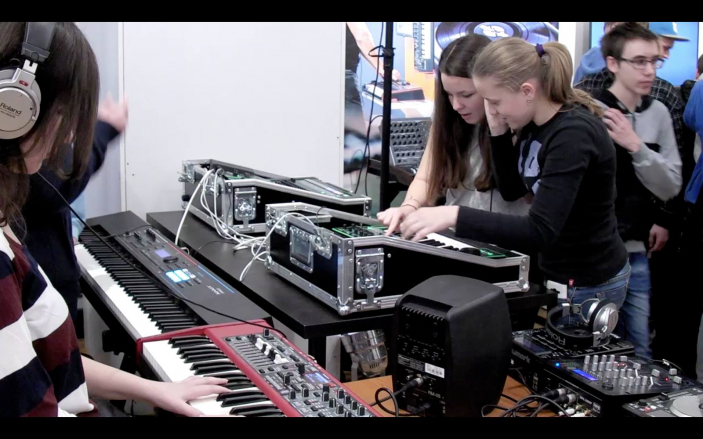 Nyíregyházán a Hangszert a kézbe