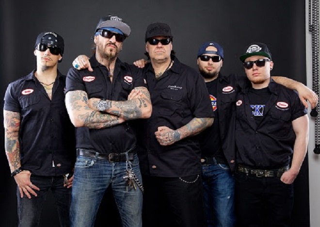 Sosem zenélt még ilyen felállással a PLÁZSon a Kozmix, Ganxstának pedig Dől a lé