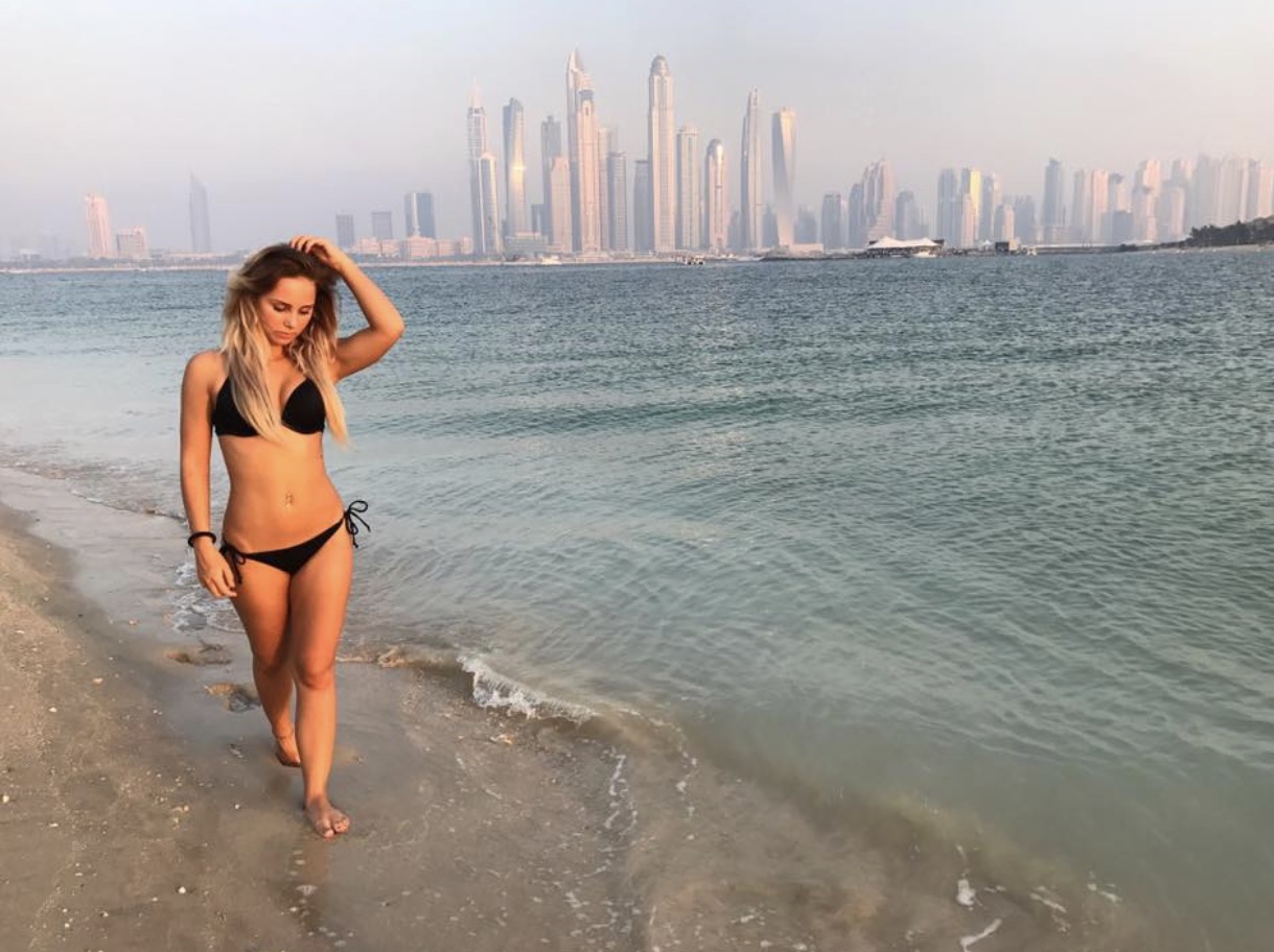 A Pálma-szigeten dubajozott Zsanett