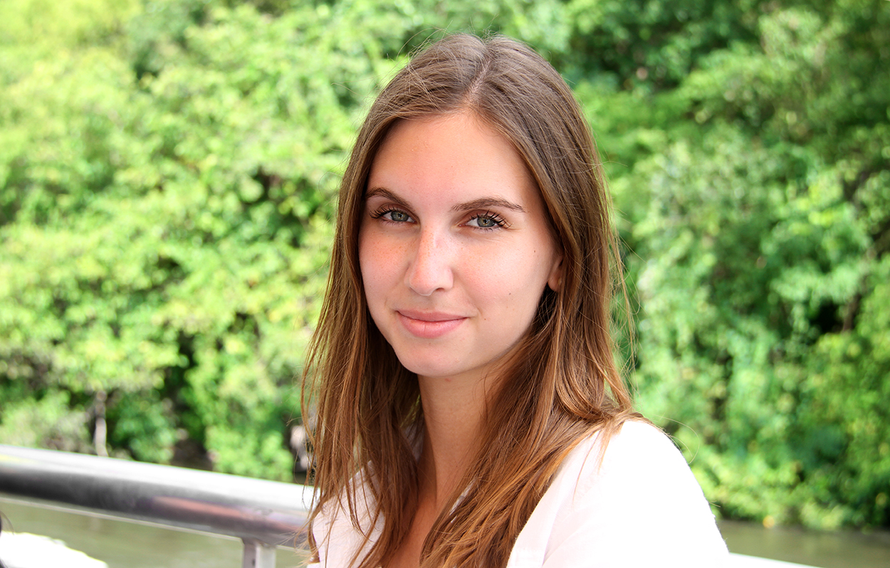 Juli gyomra felmondta a szolgálatot!