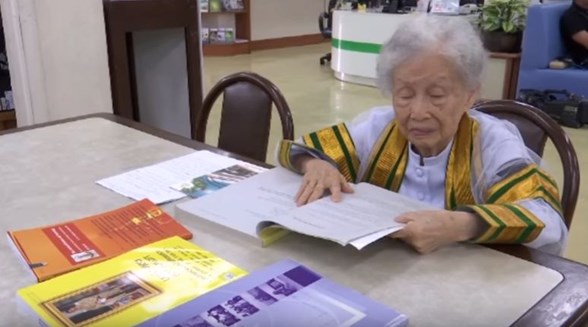 91 évesen szerezte meg diplomáját egy thaiföldi nő