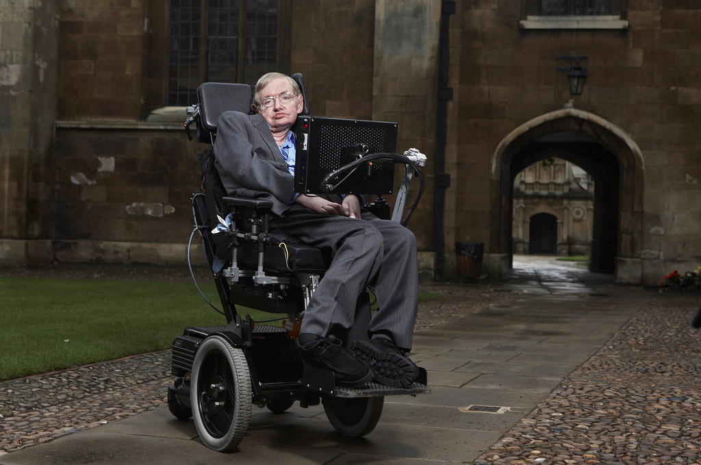 Meghalt Stephen Hawking világhírű fizikus