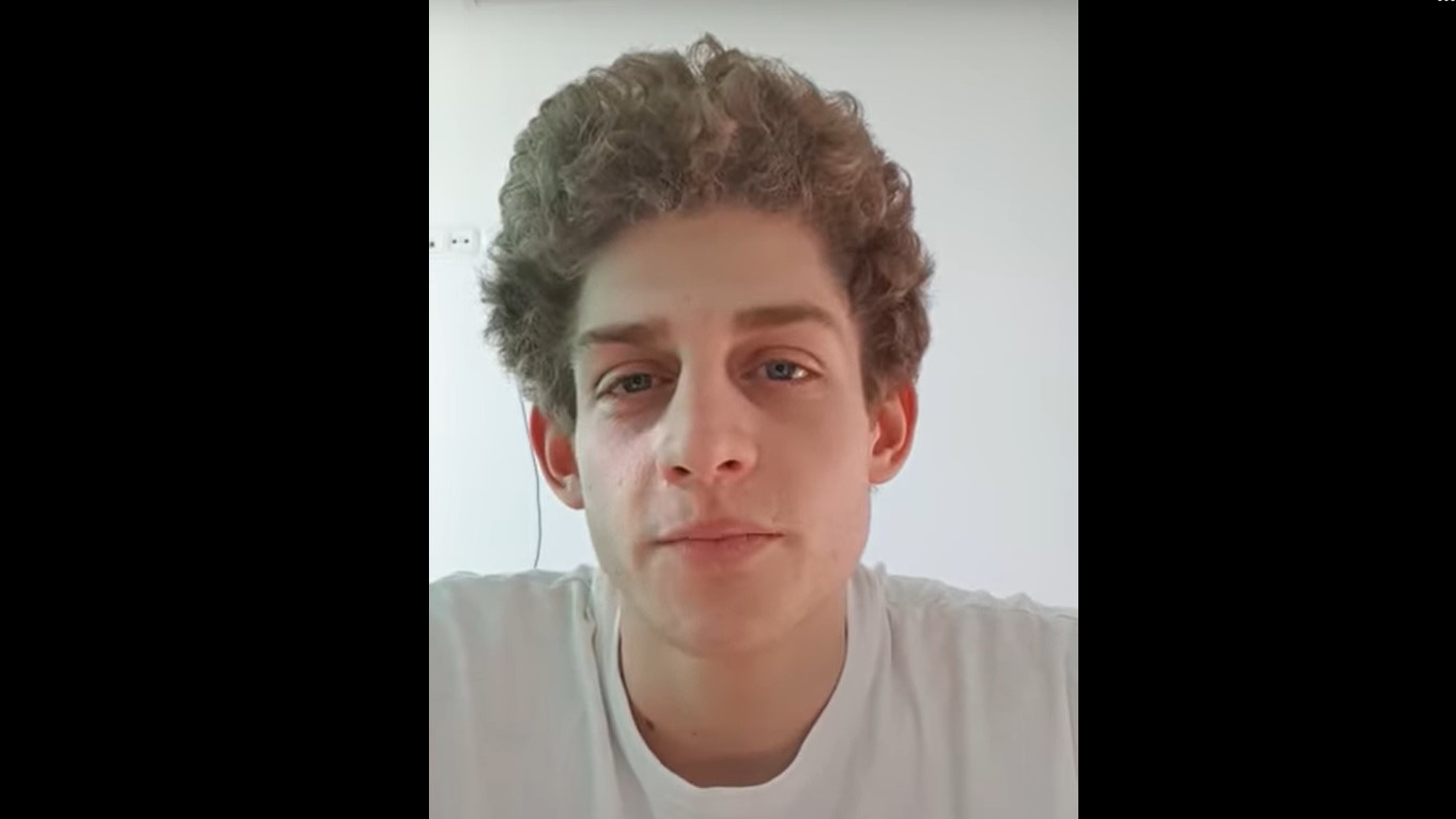 Karanténból vlogol a gimis diák!!