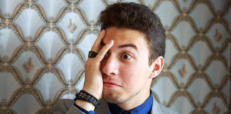 Dominikra haragszik a kígyója?!