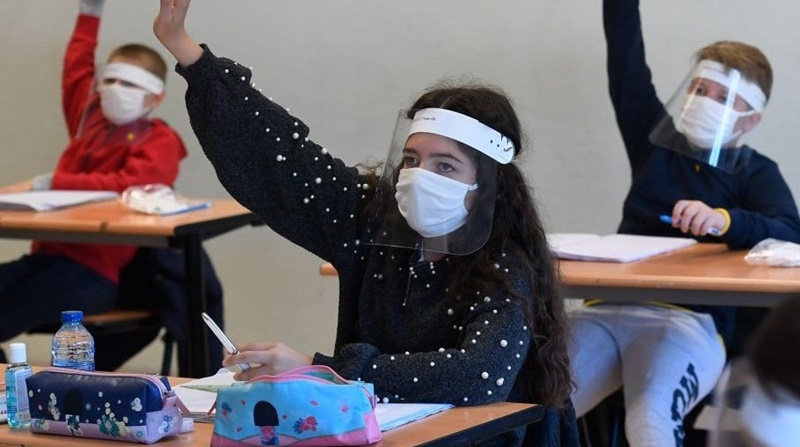 Szavazz! Otthontanulás vagy suliba járás?