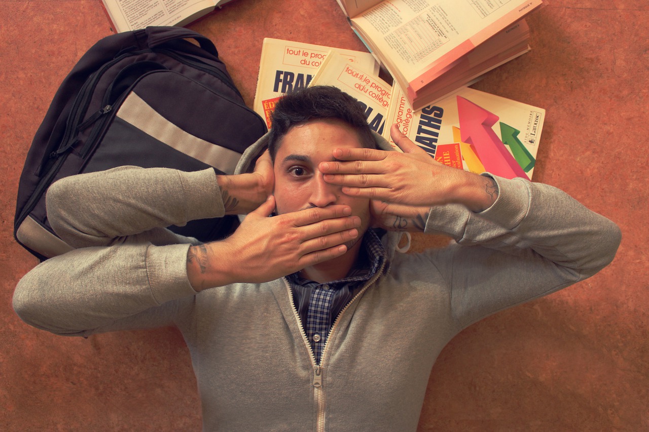 Börtönre ítélték az igazgatóhelyettest, aki szexuálisan zaklatta diákjait