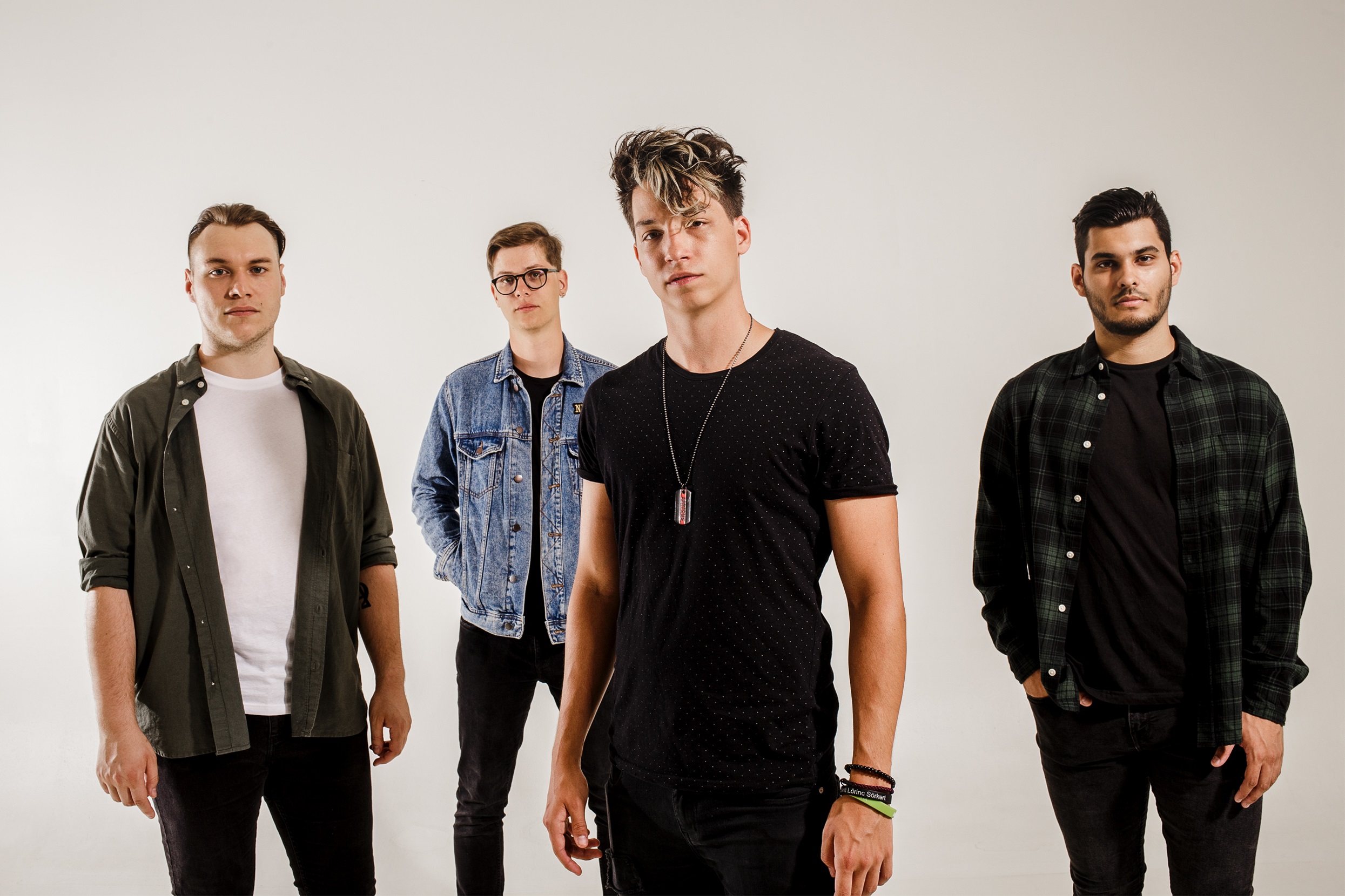 Lírai üzenetet foglalt dalba a LongStoryShort! zenekar