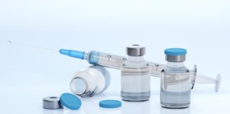 18 év alatt nem adható a kínai vakcina